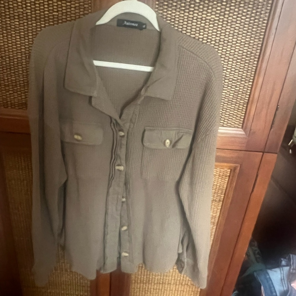 Women’s button down thermal